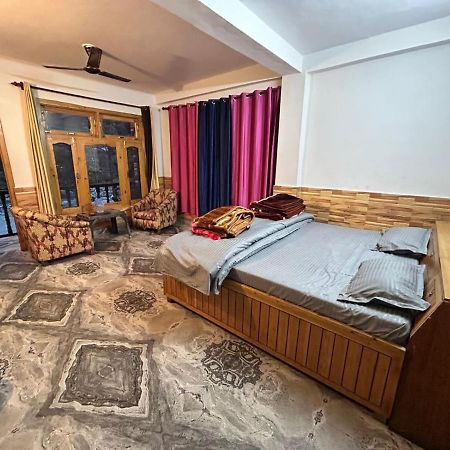 River Stone Cottages & Guest House Kasol Extérieur photo