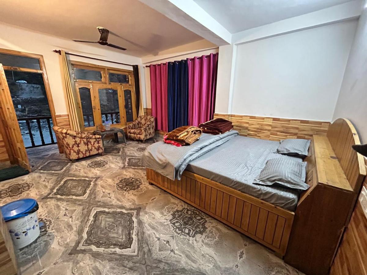 River Stone Cottages & Guest House Kasol Extérieur photo